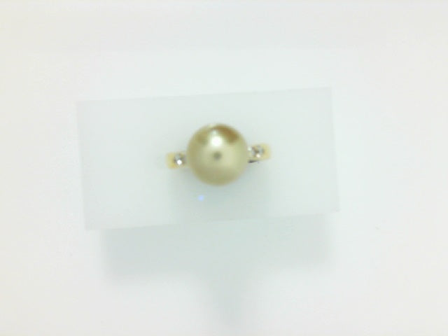 Pearl Ring