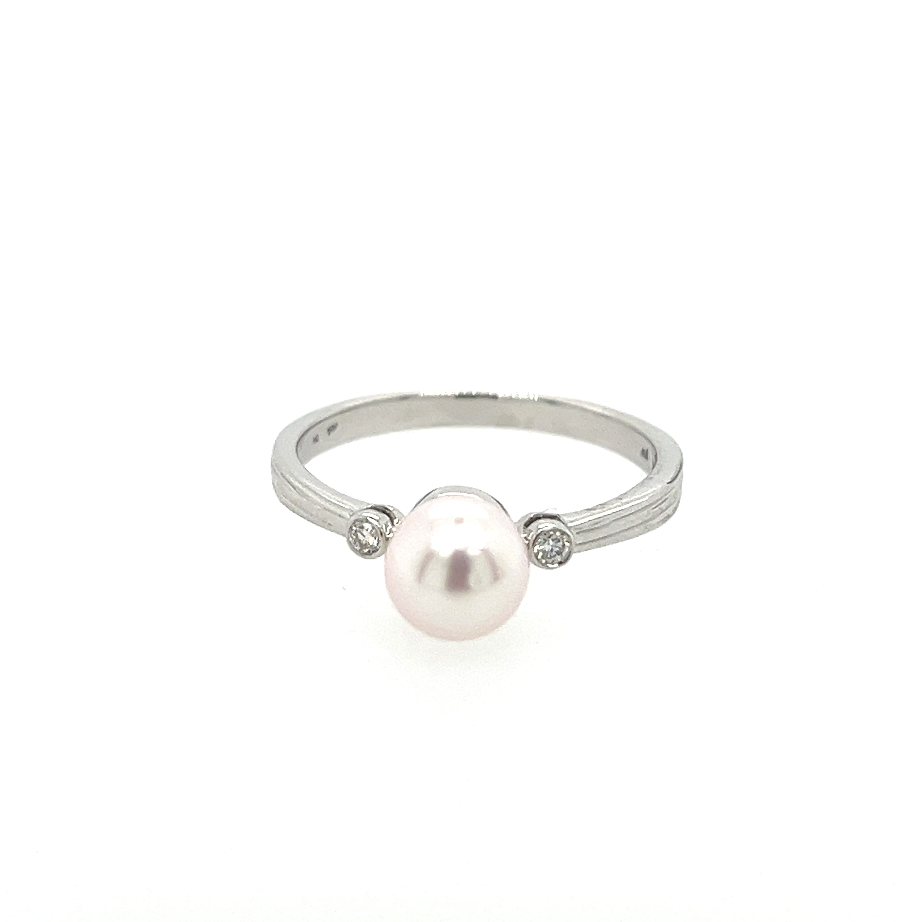 Pearl Ring