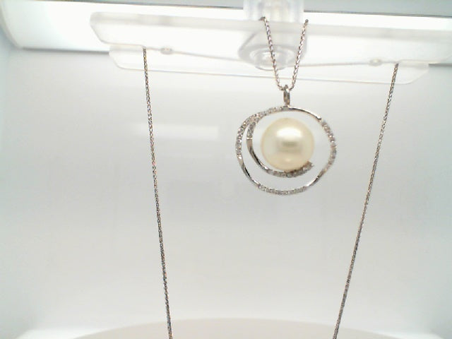 Pearl Pendant