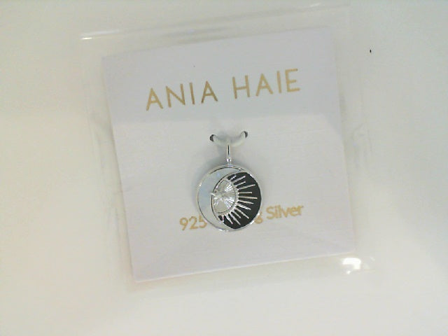 Costume pendant/necklace