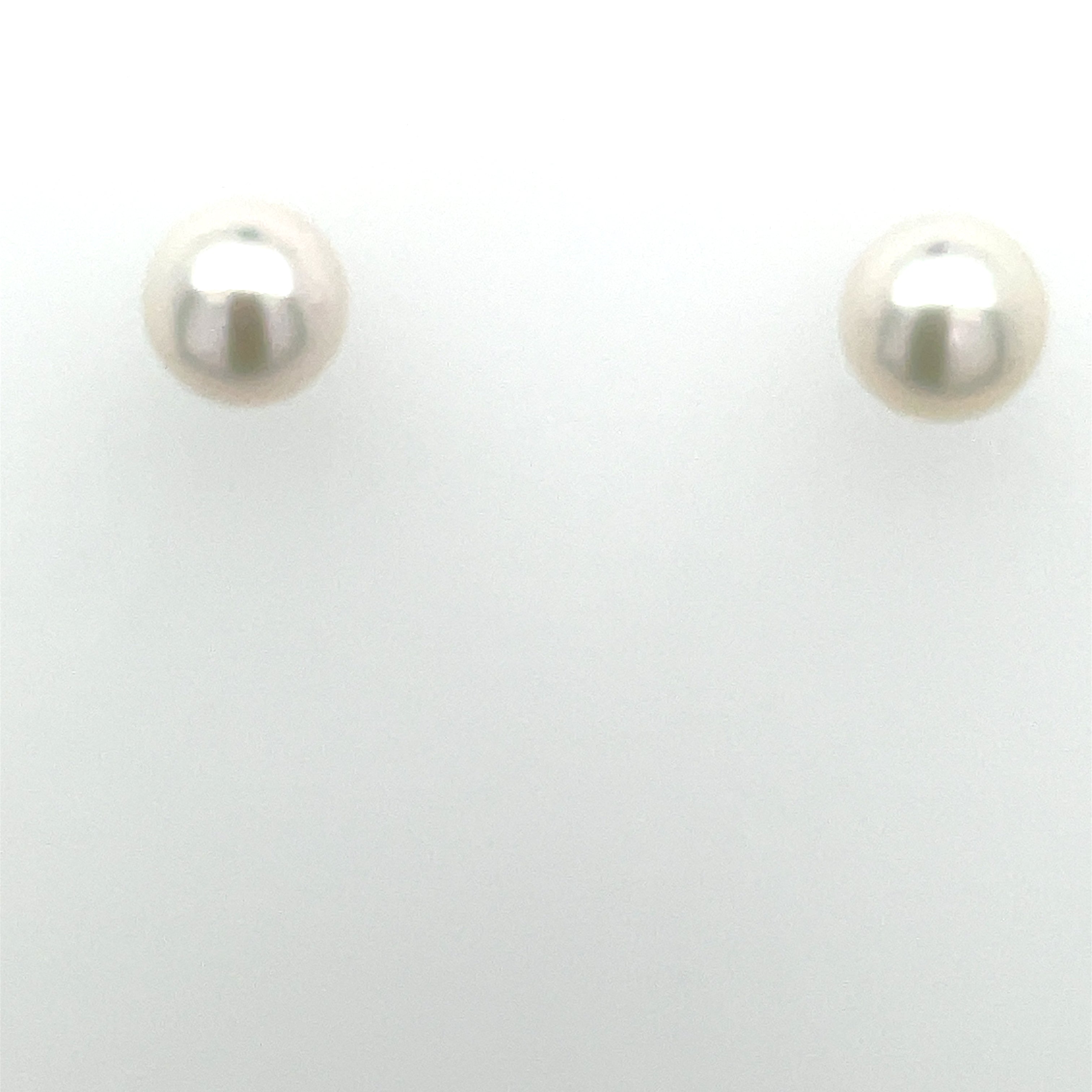 Pearl Earring